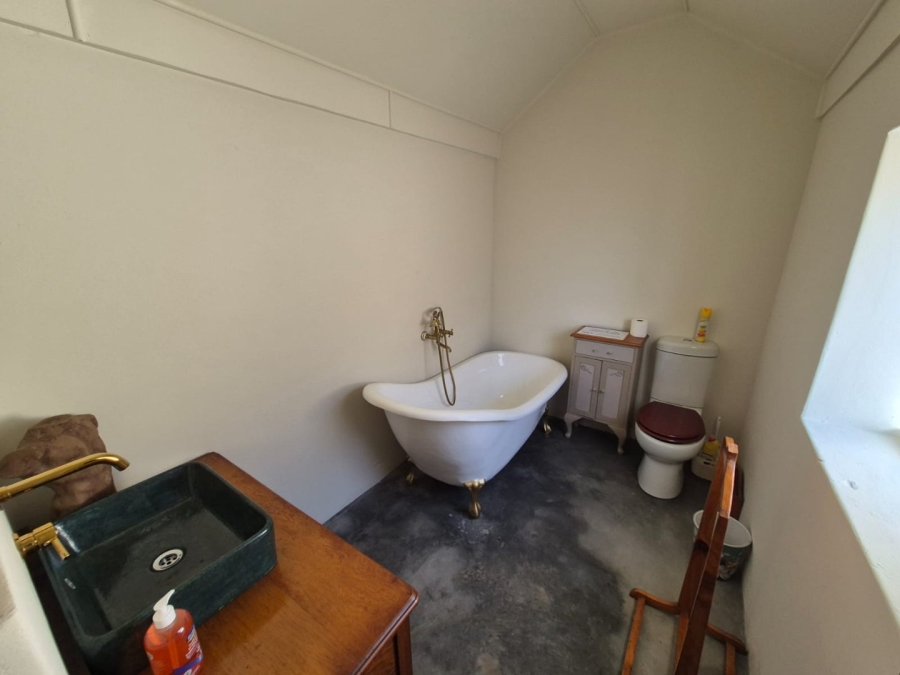 4 Bedroom Property for Sale in Albertinia Western Cape